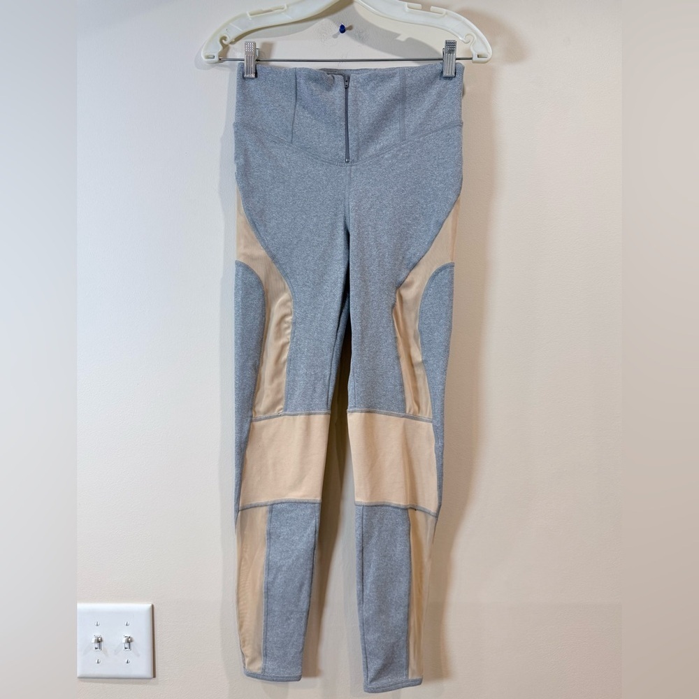 🔥Free People Women’s Gray and Tan Riding Pants Size S EC🔥